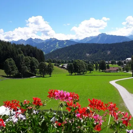 Frühstückspension Feichtlehnerhof 3*